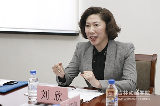 副董事长刘欣主持awc777万象城娱乐官网就业创业导师颁发仪式(1).JPG